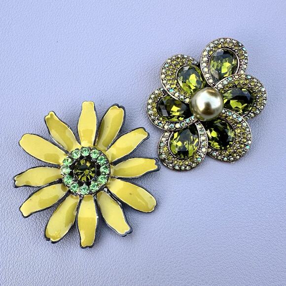 Vintage Rhinestone & Enamel Yellow Green Flower Brooch Bundle Costume Jewelry - Picture 1 of 4